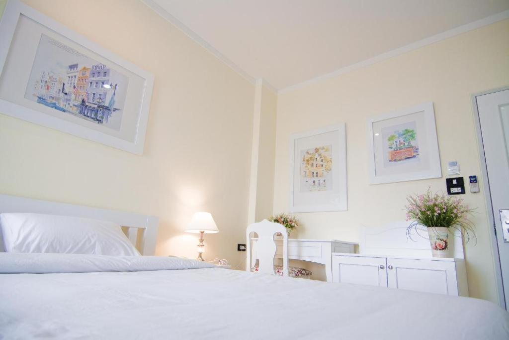 Boonsiri Boutique Hotel Sisaket Luaran gambar