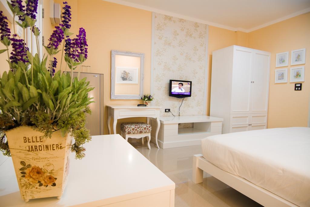 Boonsiri Boutique Hotel Sisaket Luaran gambar