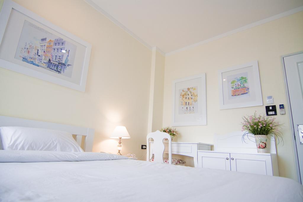 Boonsiri Boutique Hotel Sisaket Luaran gambar